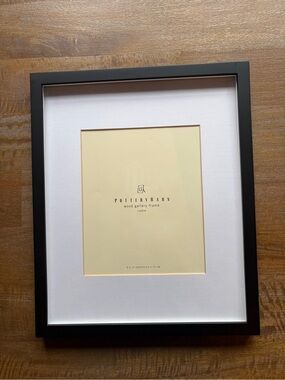 Pottery Barn Set of 2 Black Gallery Frame with White Double Mat. 8 x 10 Photos